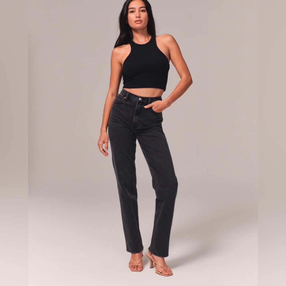Abercrombie & Fitch Ultra High Rise 90s Straight Jeans
